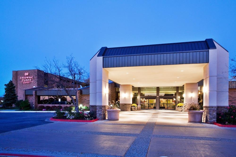 Sheraton Grand Rapids Airport Hotel