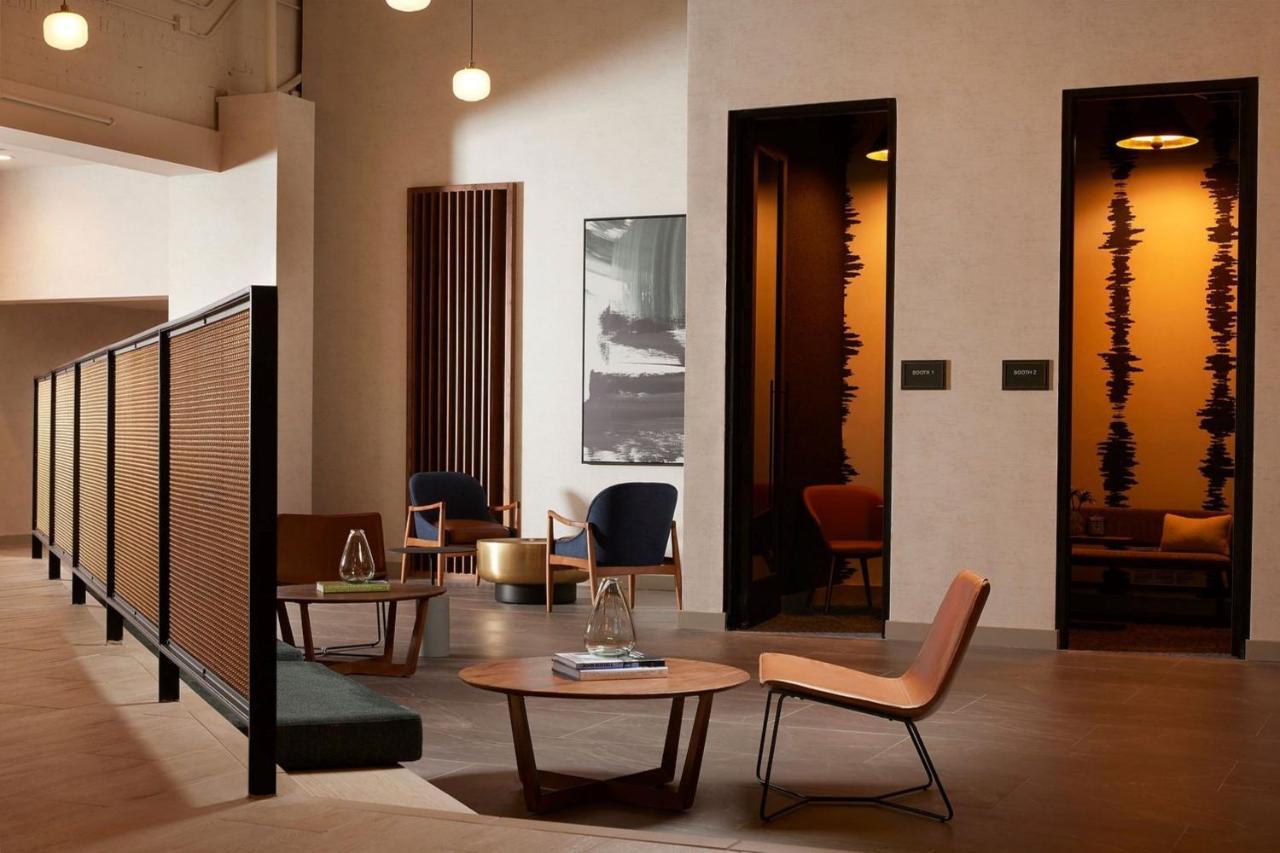 Sheraton Grand Rapids Airport 4* Cascade