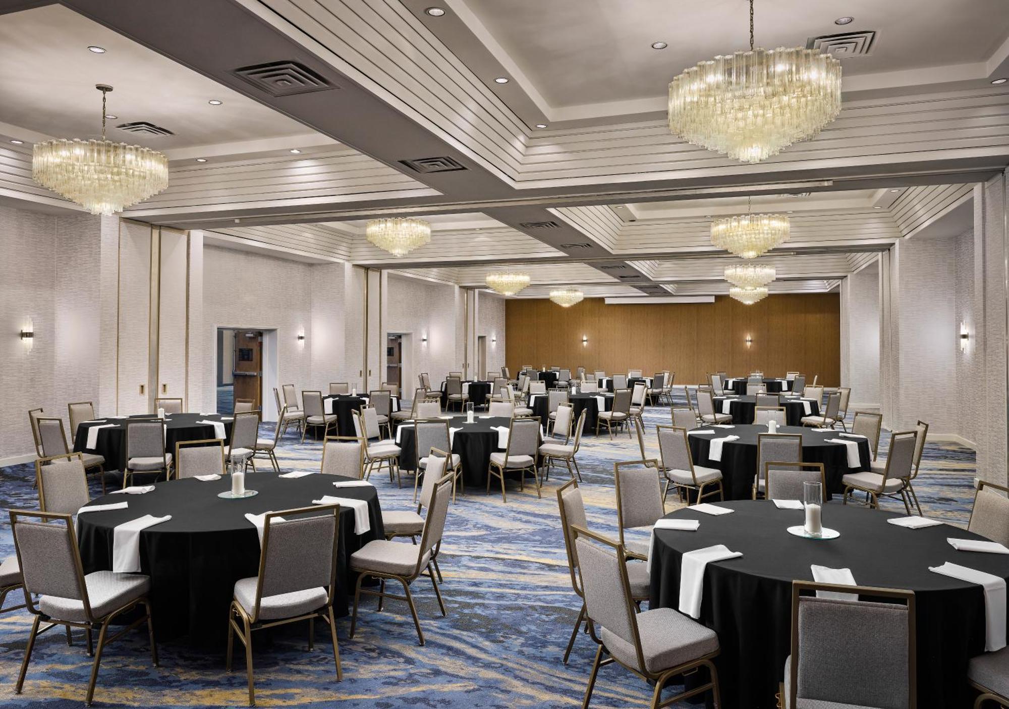 Sheraton Grand Rapids Airport Hotel Cascade
