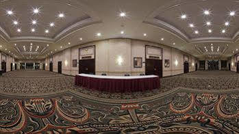 Sheraton Grand Rapids Airport Hotel Cascade