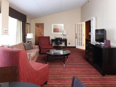 Sheraton Grand Rapids Airport 4*