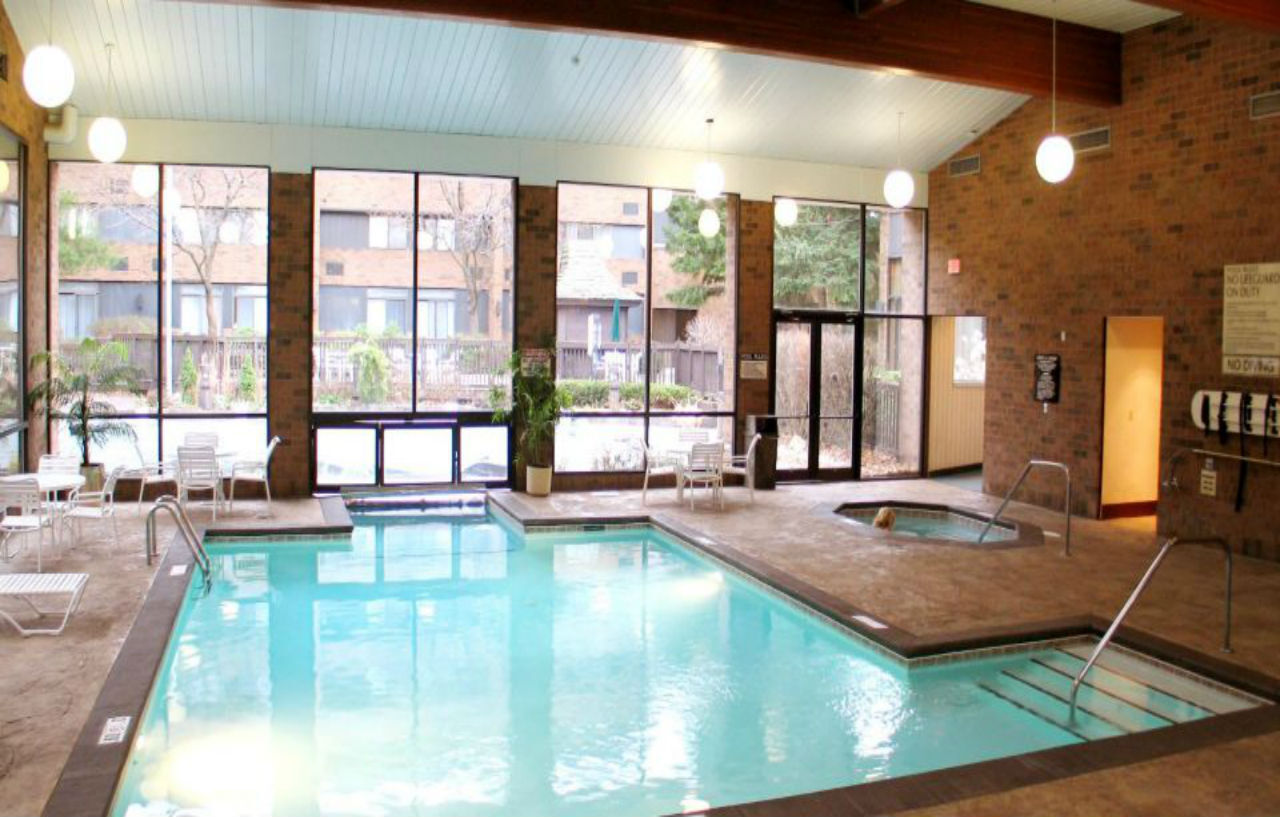 Hotel Sheraton Grand Rapids Airport